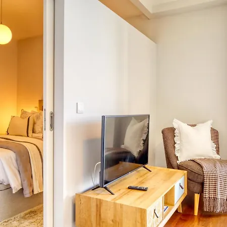 Elsas Place, A In Madeira Apartment